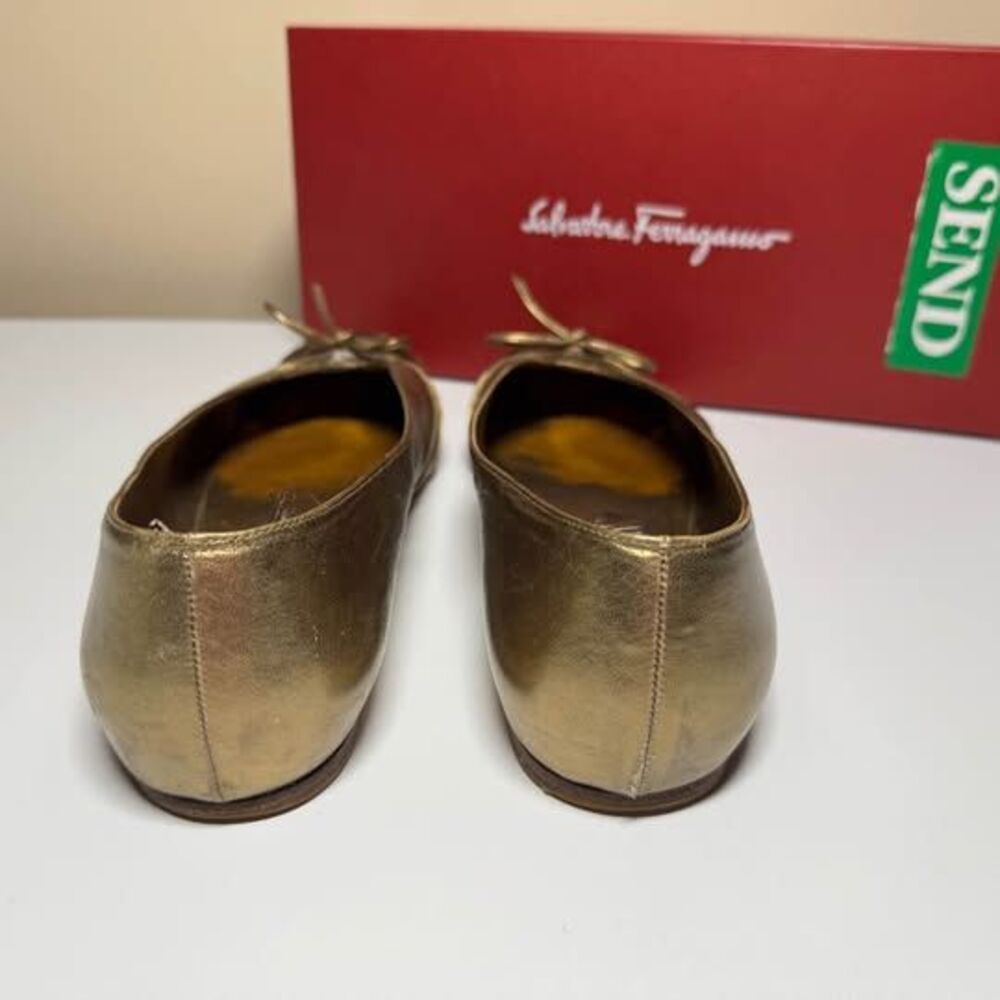 Salvatore Ferragamo "Recanati" Metallic Gold Nappa Leather Flats – Size 9.5 B - Picture 3 of 5